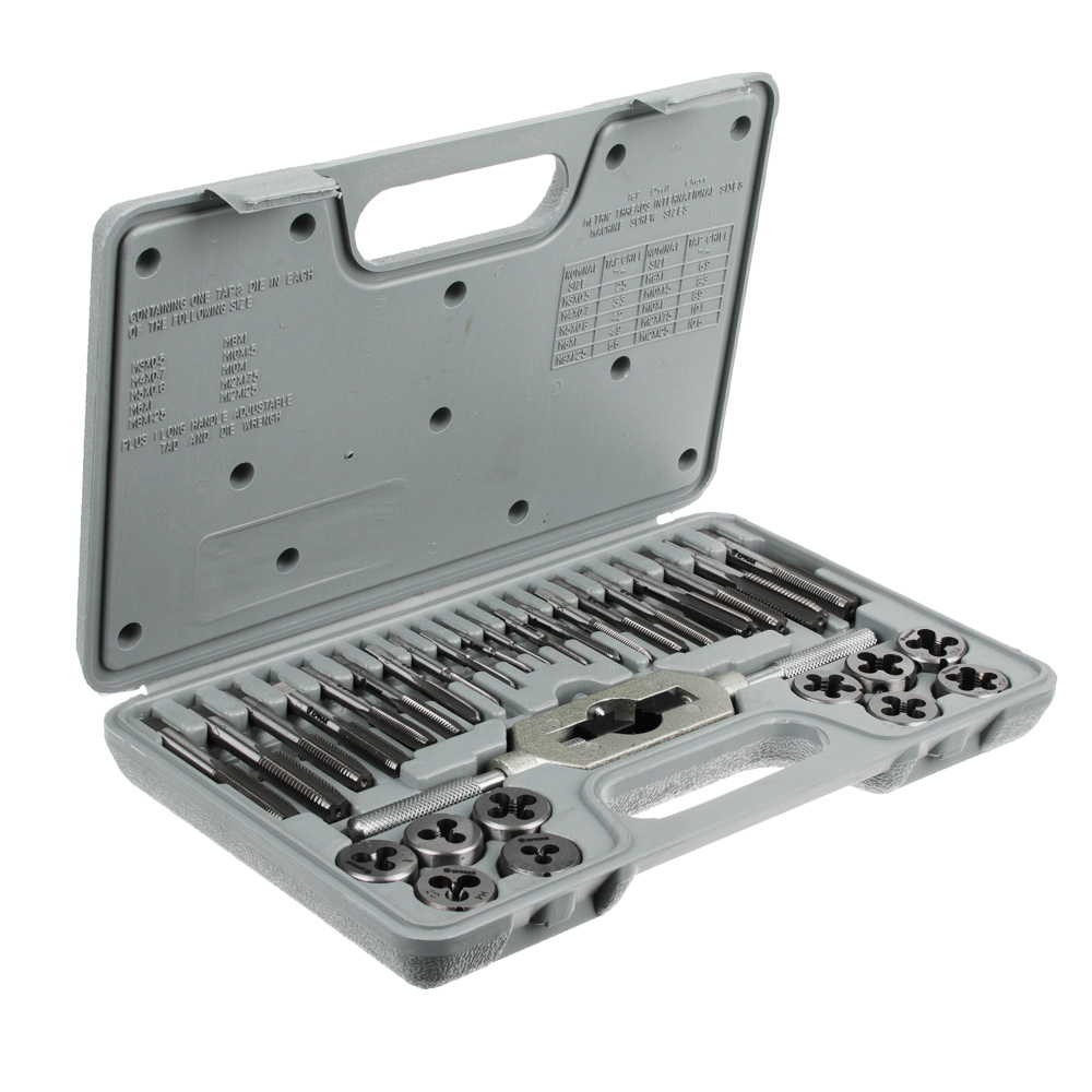 ERMAK Set of taps and dies 31 ave. M3-M12